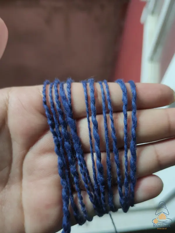 Rohstoffe – Baumwoll-Flammengarn – handgestrickt von Rochak