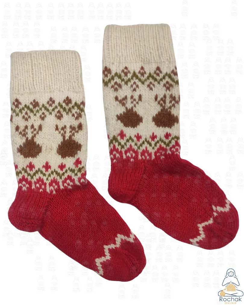 handgebreide accessoires gemaakt door damesbreister bij Rochak handknit Craft